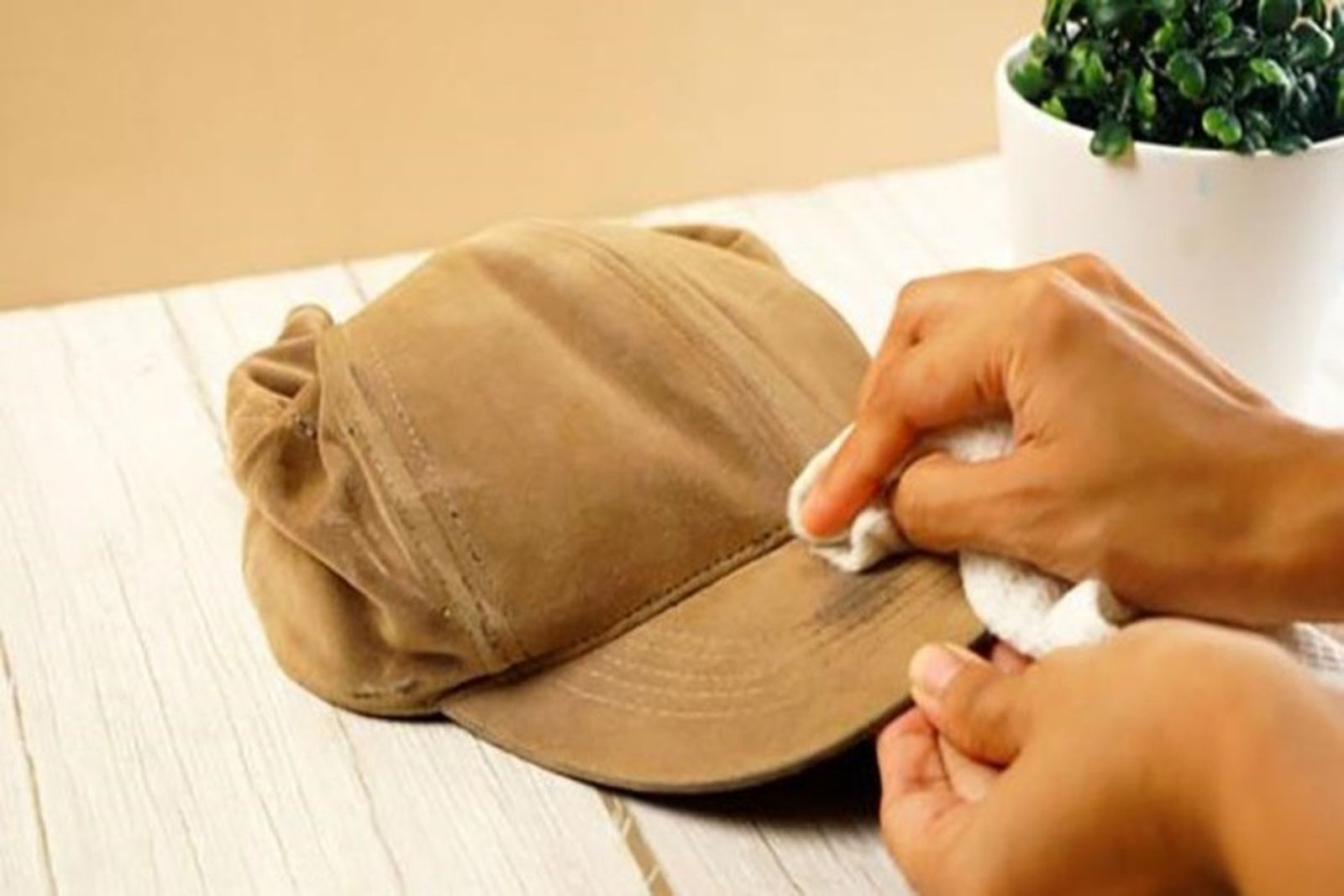 giặt nón lưỡi trai tại Tân Phú