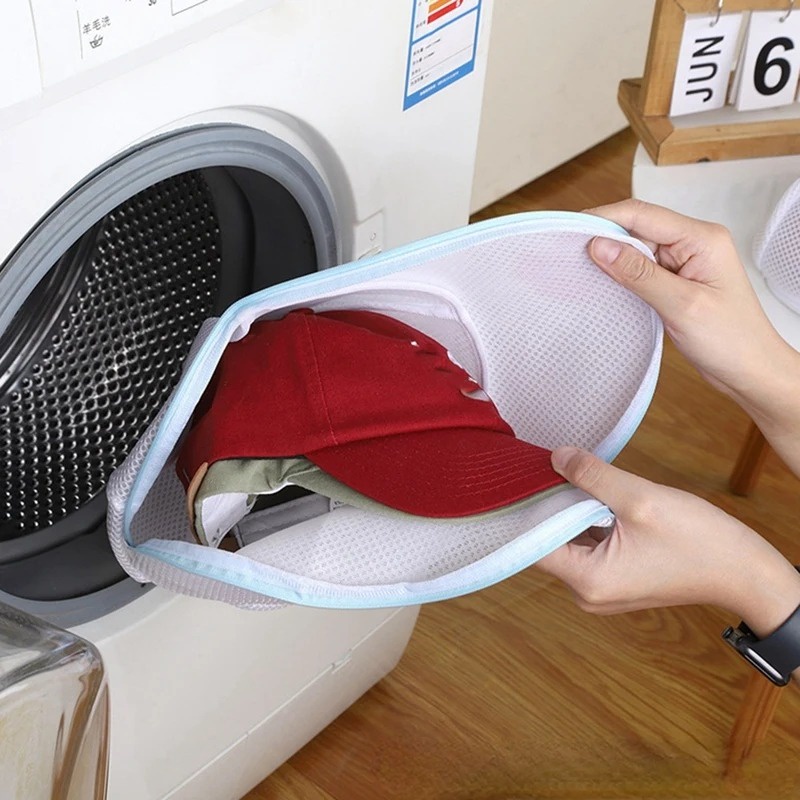 giặt nón lưỡi trai tại Tân Phú